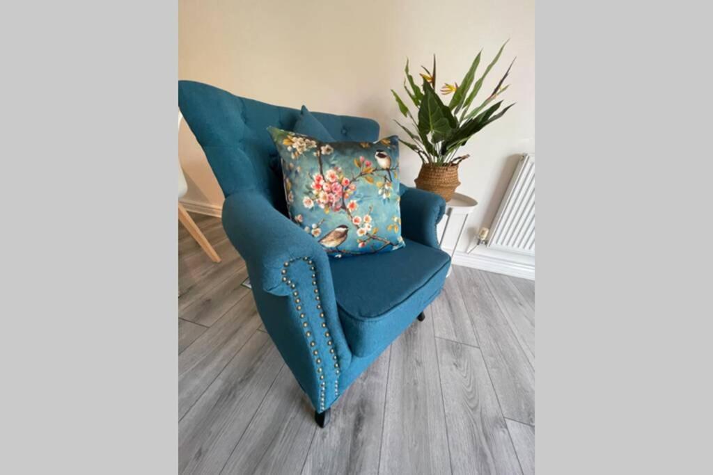27 Lock Keepers Court By Mia Living Spacious 2 Bedroom Apartment With Free Parking Cardiff Exterior foto